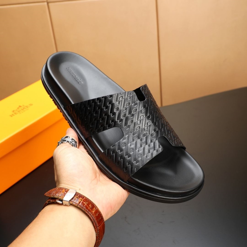 H**mes slippers